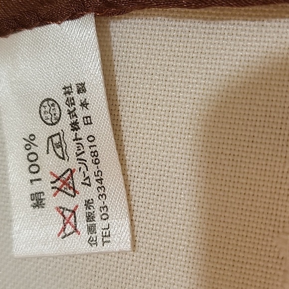 NWT Givenchy Elegant Classy Red Silk Scarf with Geometric Patterns 31" - Picture 5 of 10